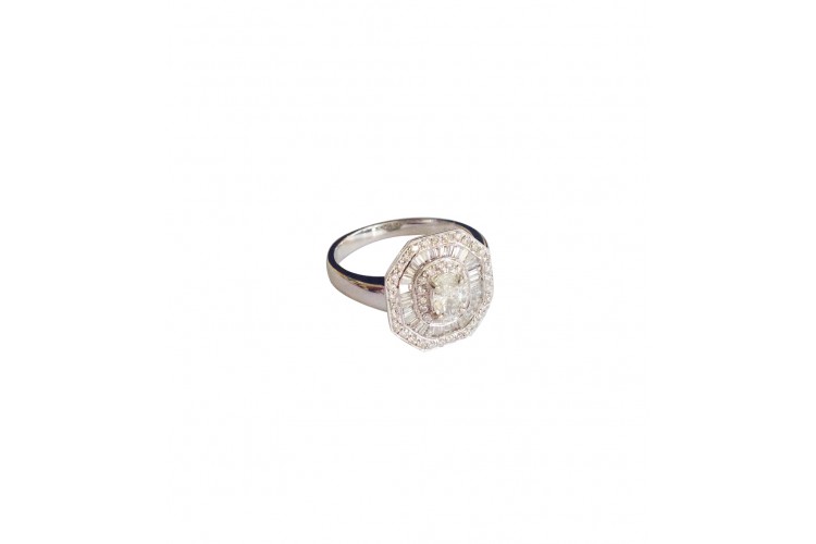 Diamond Ring With Oval Diamond